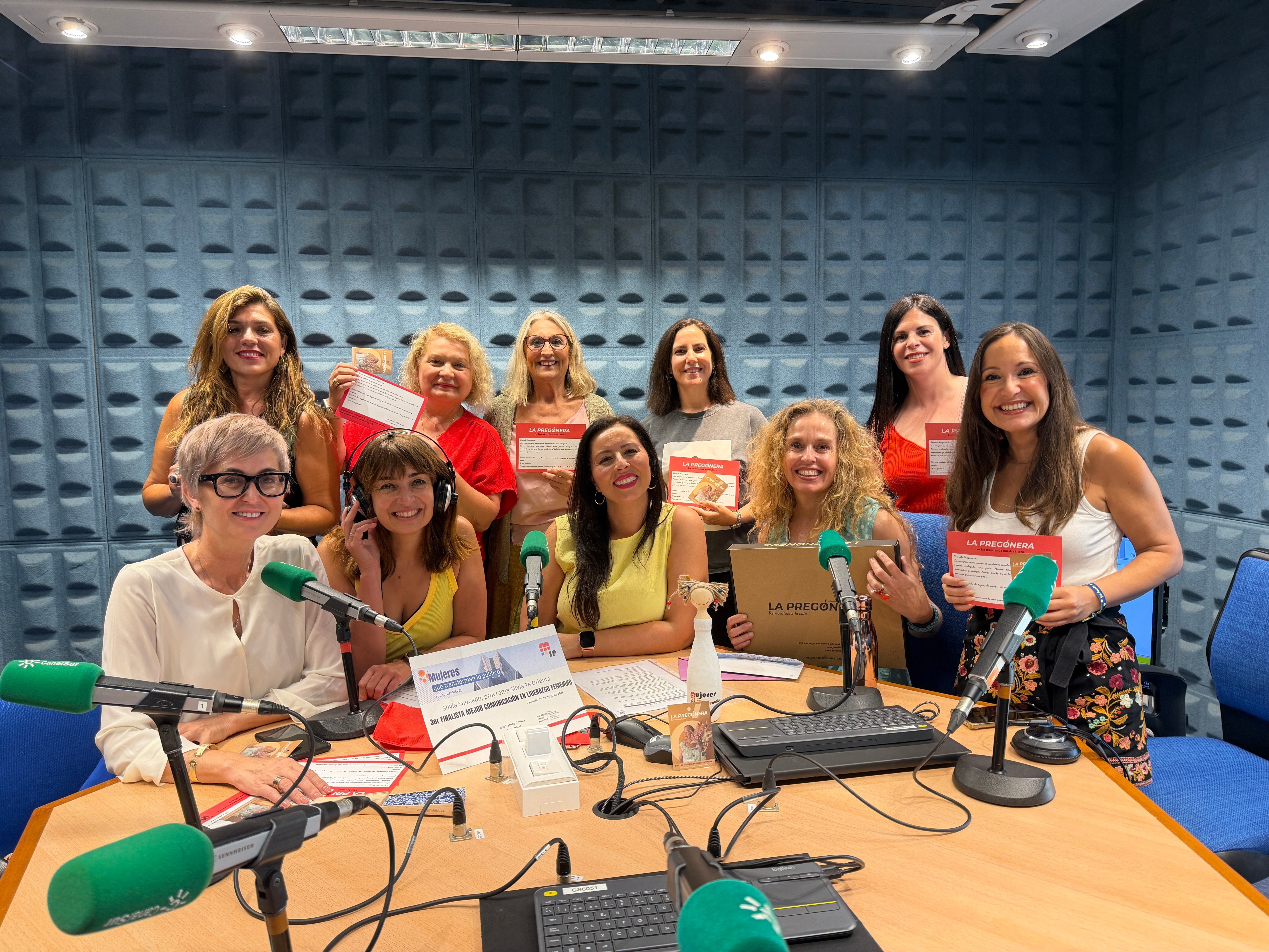 Canal Sur — Silvia te orienta: La Pregonera en la radio